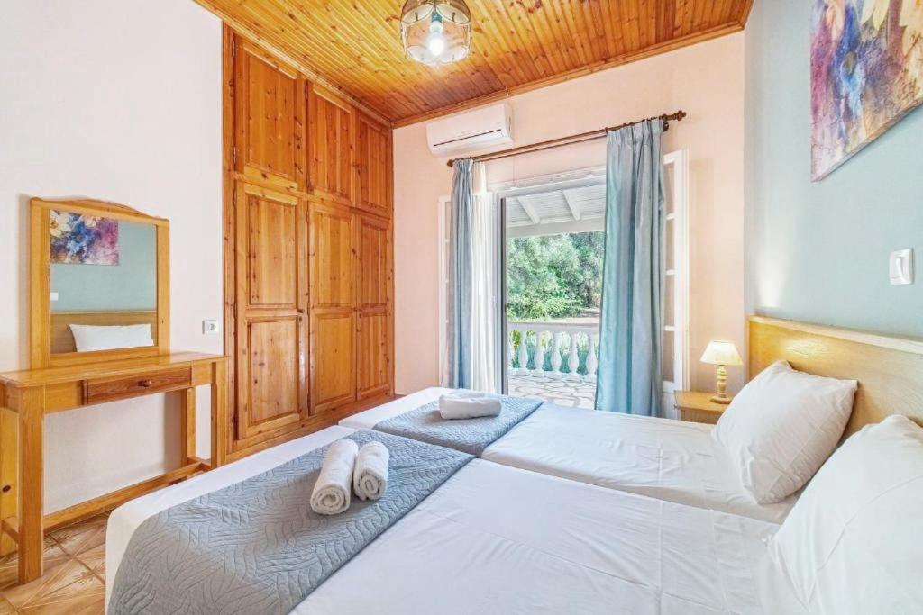 Villa Olive Grove And Sea View Agios Spyridon  外观 照片