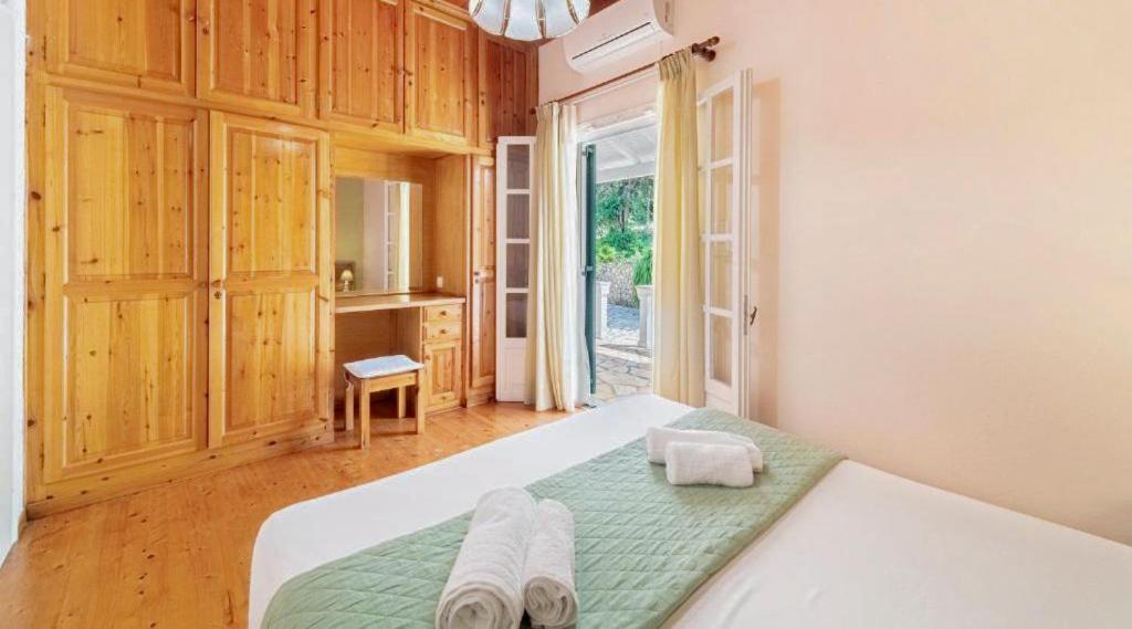 Villa Olive Grove And Sea View Agios Spyridon  外观 照片
